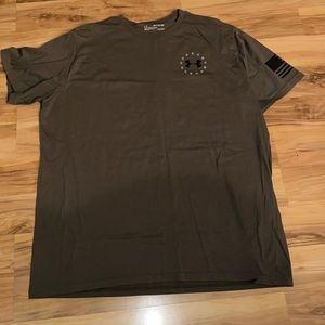 Under Armour Mens shirt